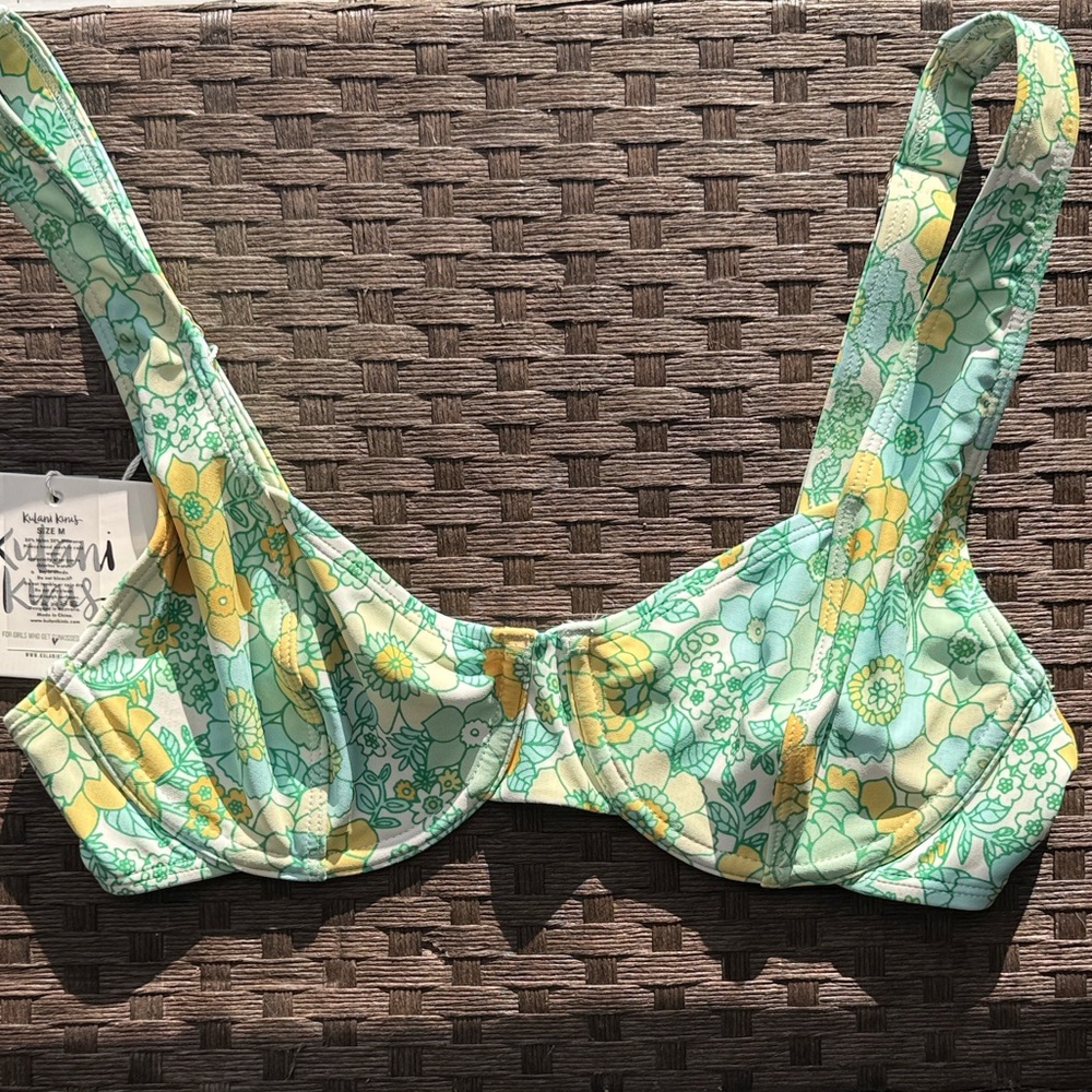 NWT Kulani Kinis Ocean Child Green & Yellow Floral Underwire Bikini Top size M